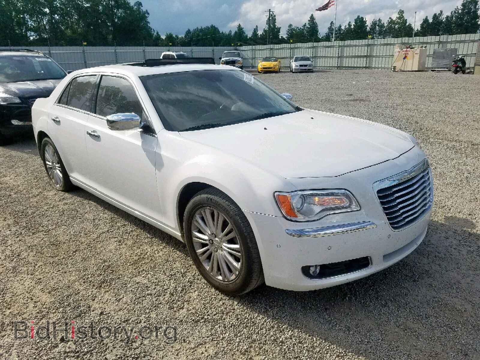 Photo 2C3CK6CT4BH612298 - CHRYSLER 300 2011