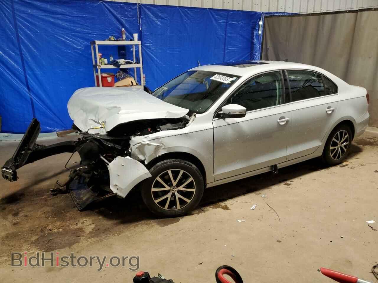 Фотография 3VWDB7AJ7HM267640 - VOLKSWAGEN JETTA 2017