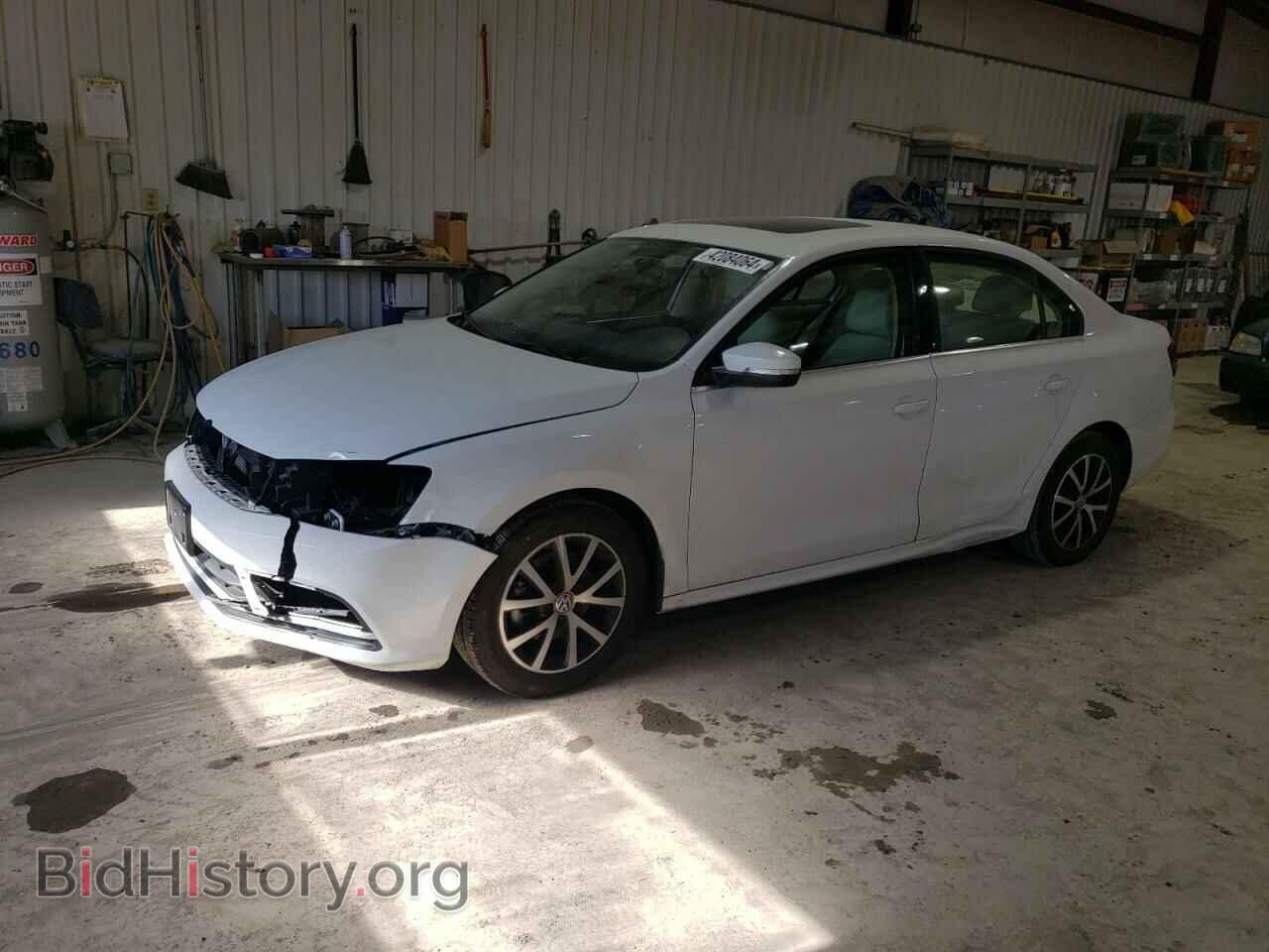 Фотография 3VWDB7AJ9HM318720 - VOLKSWAGEN JETTA 2017