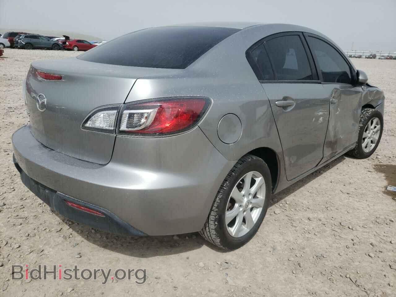 2011 MAZDA 3 - VIN: JM1BL1VG2B1496816 - Photo 4