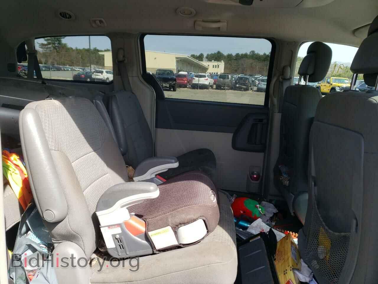 2010 CHRYSLER MINIVAN - VIN: 2A4RR2D19AR423933 - Фото 6