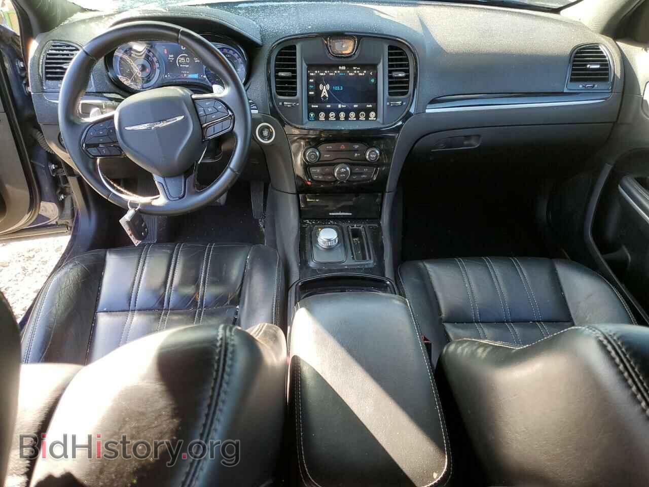 2017 CHRYSLER 300 - VIN: 2C3CCABG3HH616193 - Фото 8