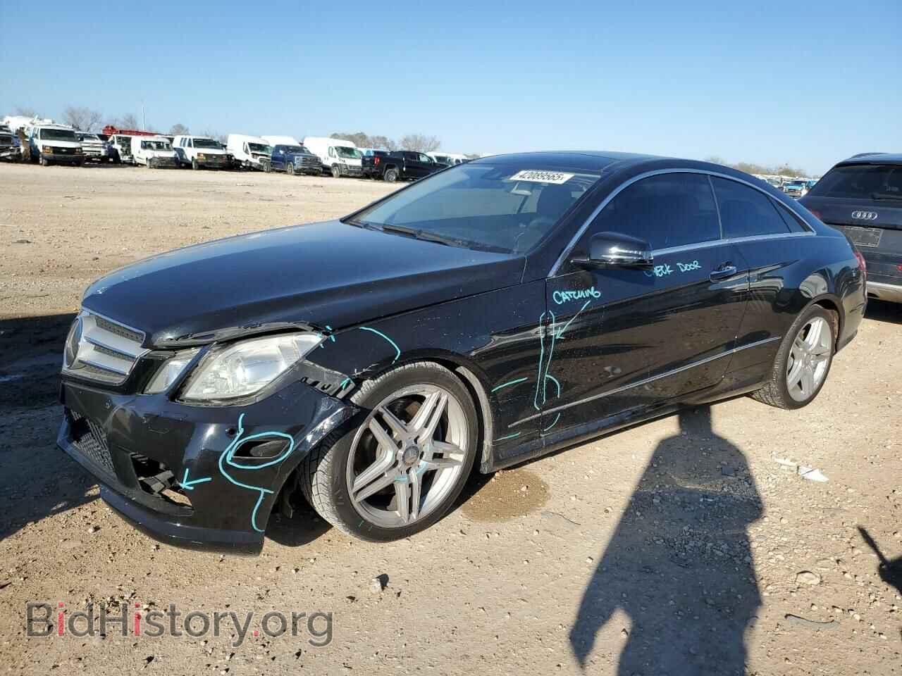 Photo WDDKJ7CBXBF074642 - MERCEDES-BENZ E-CLASS 2011