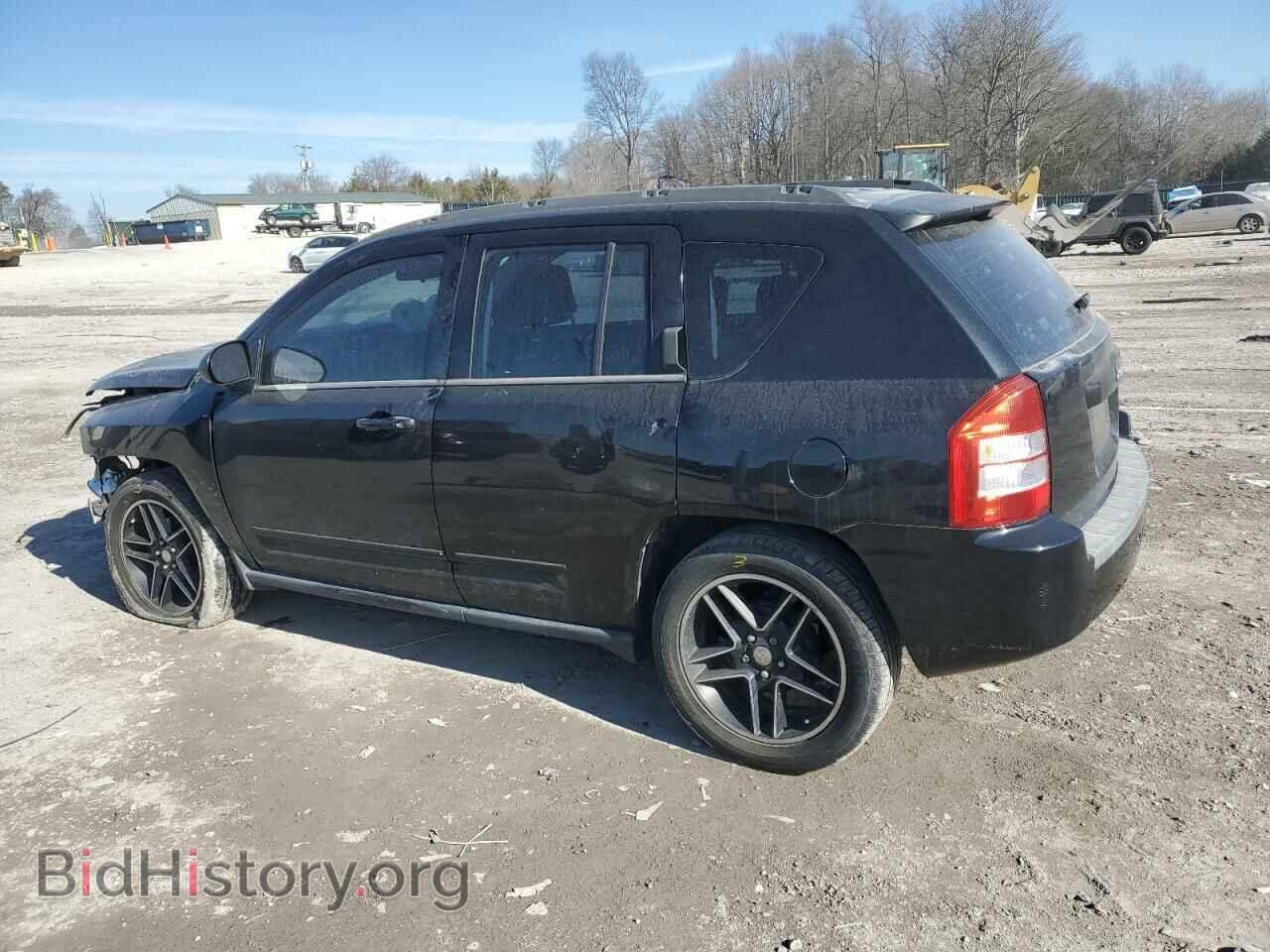 2010 JEEP COMPASS - VIN: 1J4NT4FB0AD558027 - Фото 2