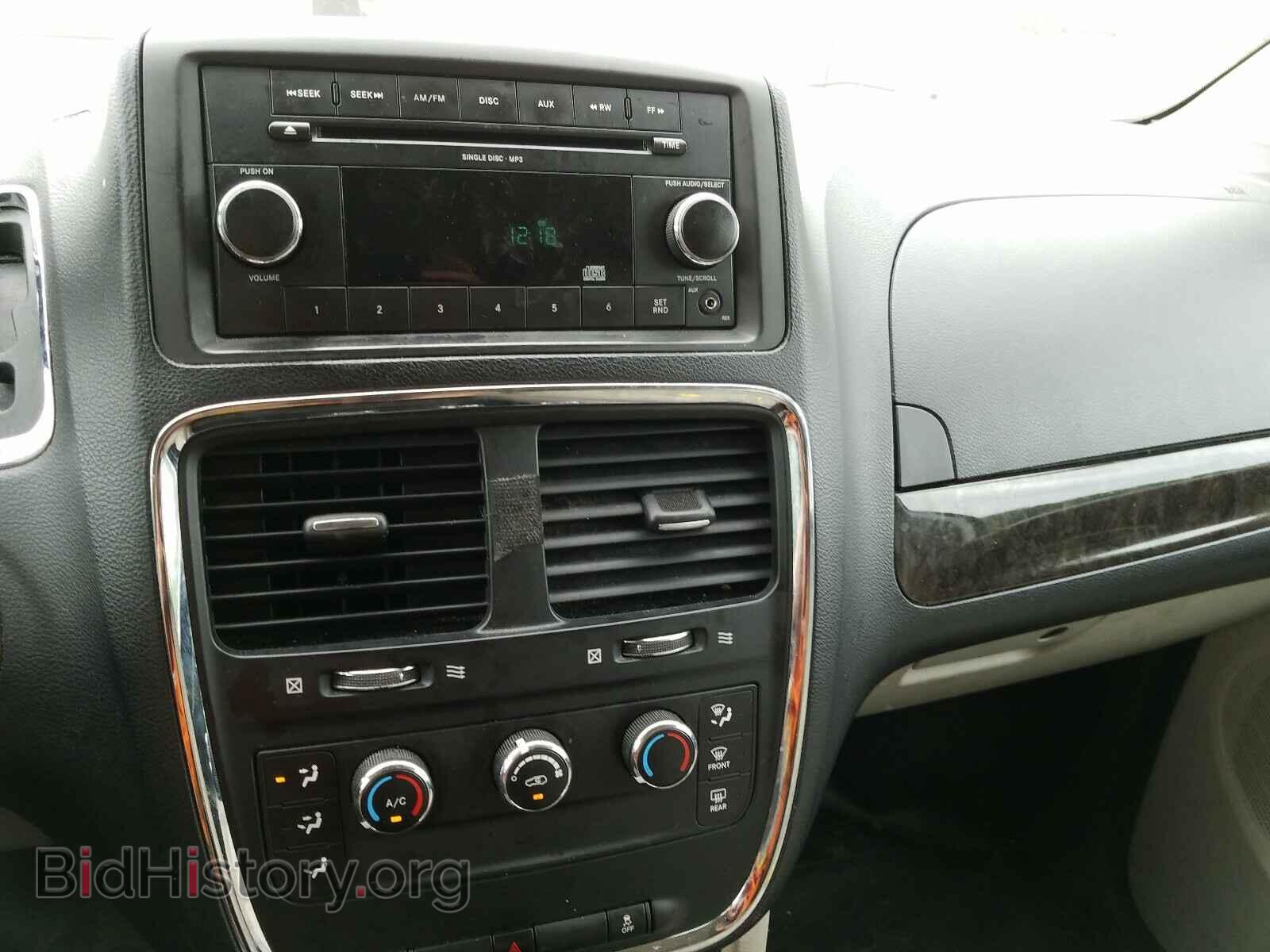 2011 DODGE CARAVAN - VIN: 2D4RN1AGXBR647690 - Фото 9