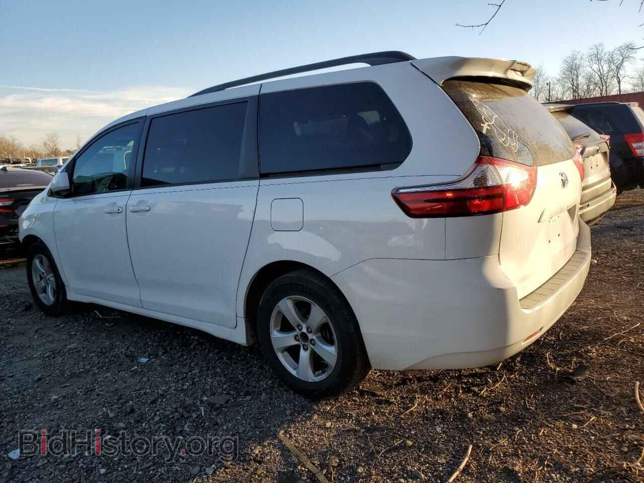 2018 TOYOTA All Models - VIN: 5TDKZ3DC0JS921735 - Фото 2