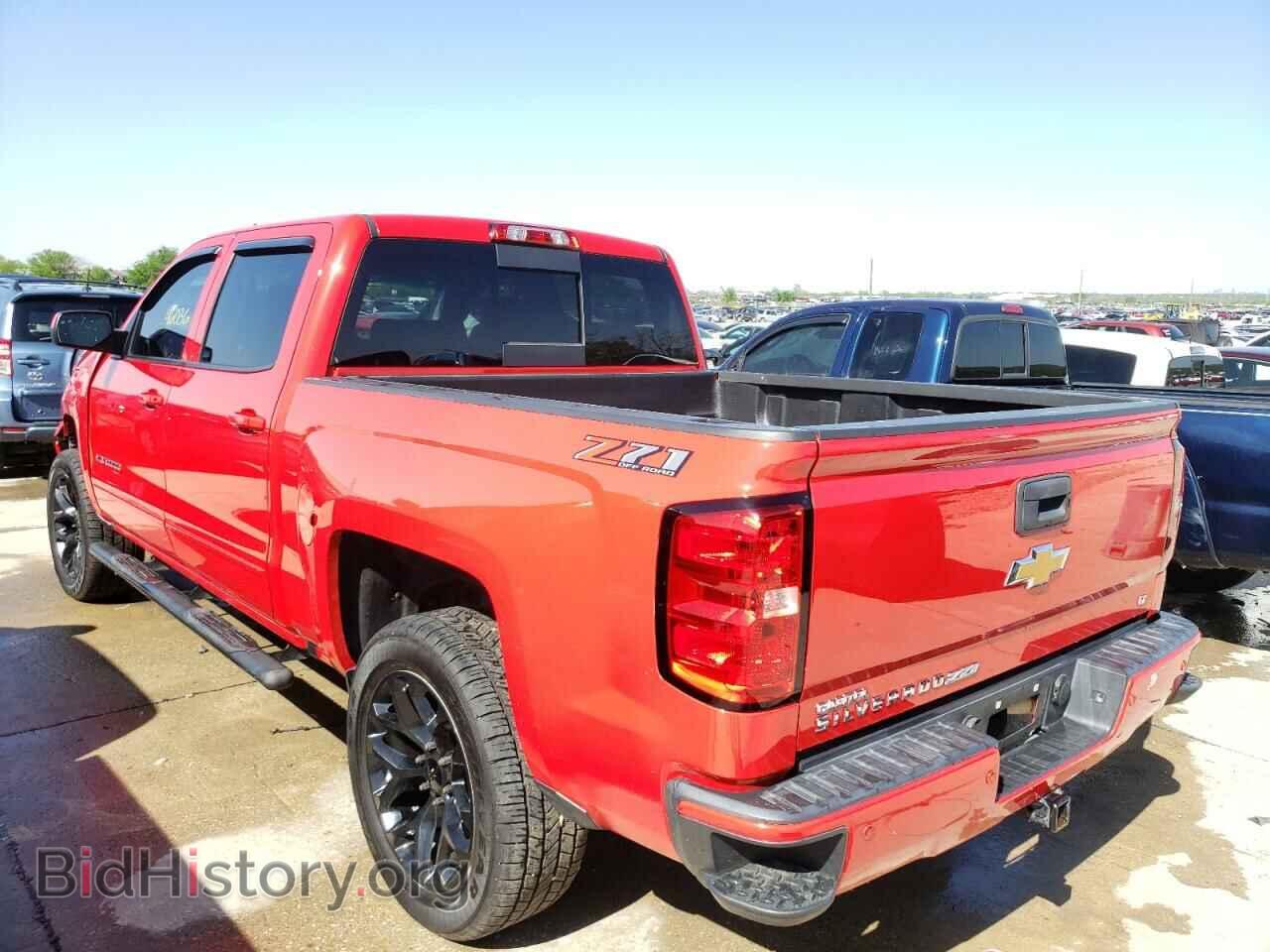 2018 CHEVROLET SILVERADO - VIN: 3GCUKREC9JG111663 - Фото 3