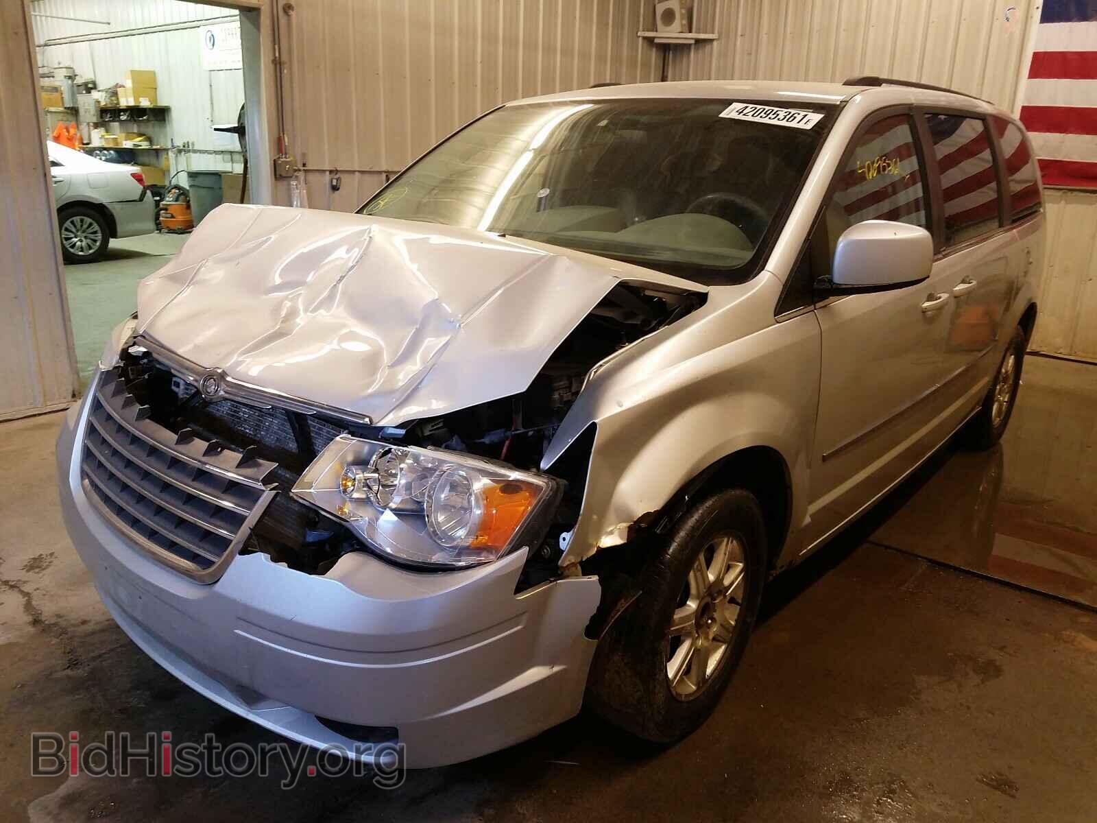 2009 CHRYSLER MINIVAN - VIN: 2A8HR54179R634846 - Фото 2