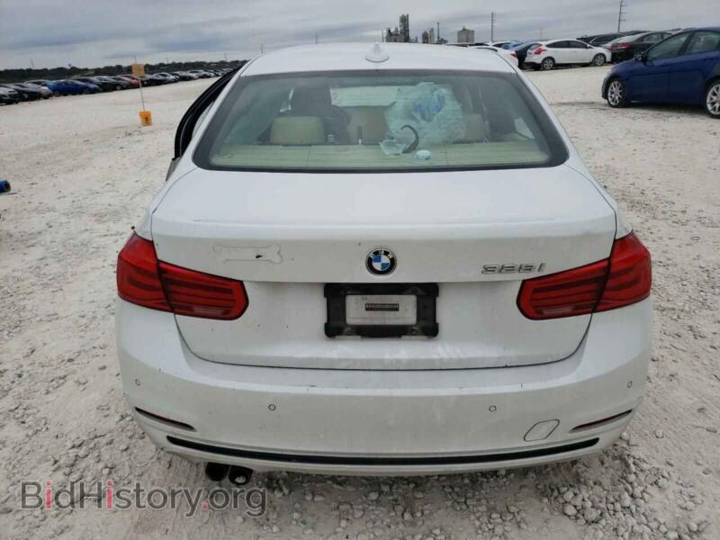2016 BMW 3 SERIES (VIN WBA8E9G5XGNU27724) — фото 6 из 12