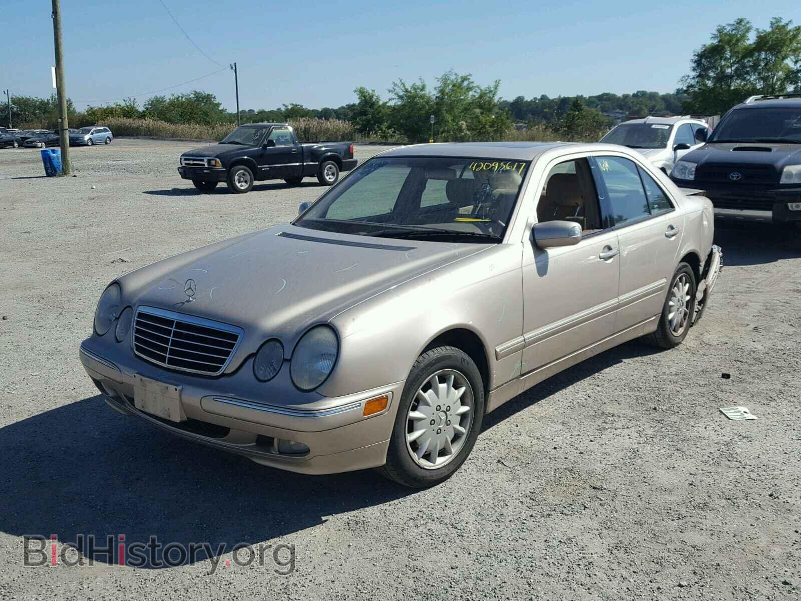 2000 MERCEDES-BENZ E 320 - VIN: WDBJF65J2YB032146 - Photo 2