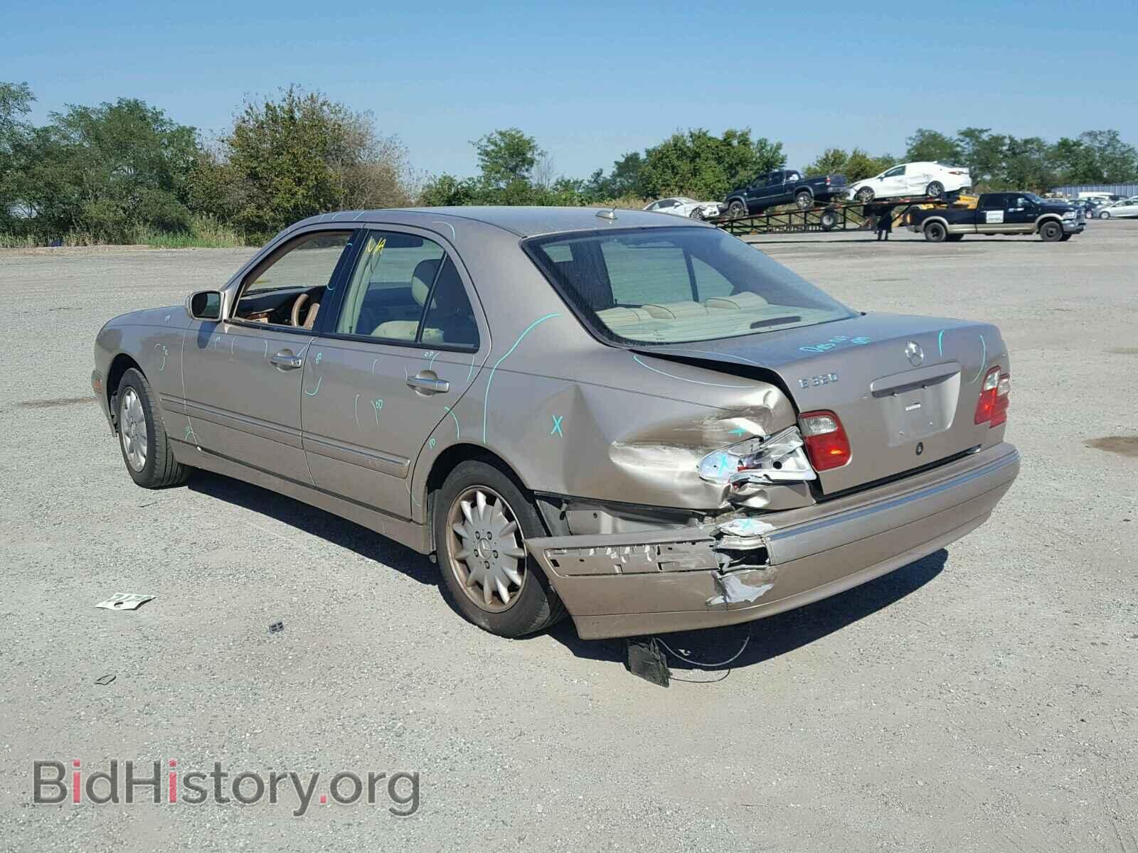 2000 MERCEDES-BENZ E 320 - VIN: WDBJF65J2YB032146 - Photo 3