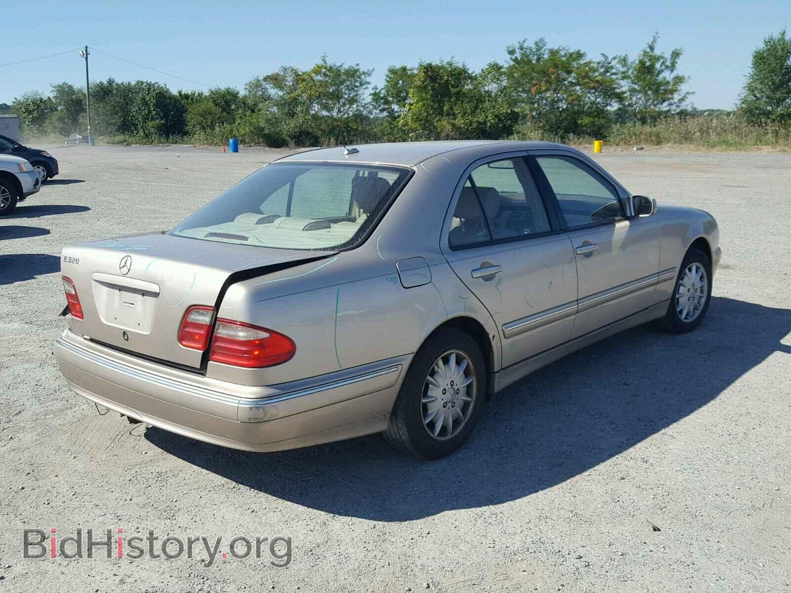 2000 MERCEDES-BENZ E 320 - VIN: WDBJF65J2YB032146 - Photo 4