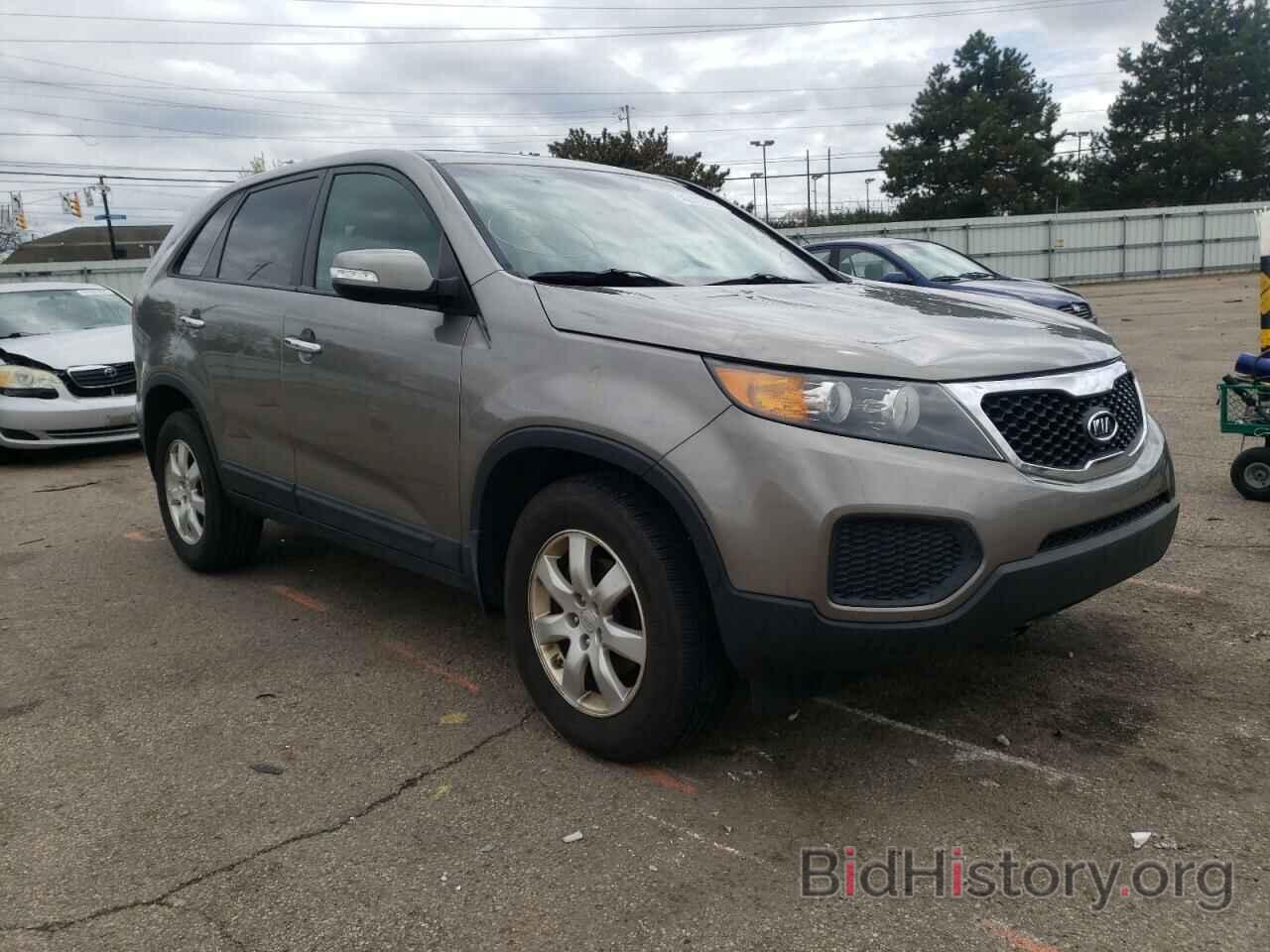 Photo 5XYKT3A18BG083540 - KIA SORENTO 2011