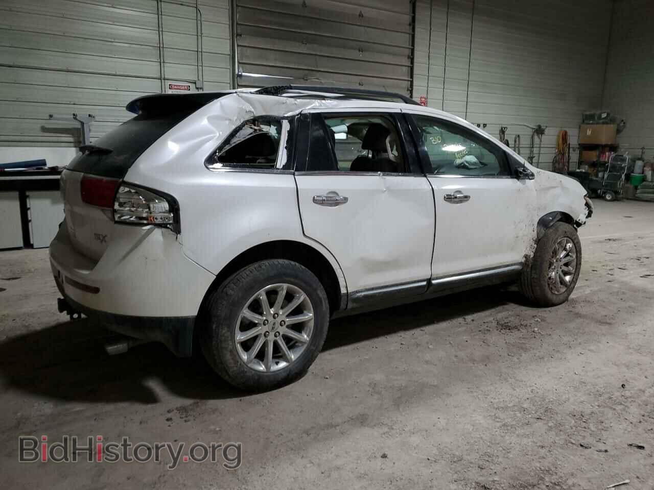 2011 LINCOLN MKX - VIN: 2LMDJ6JK3BBJ22807 - Photo 3