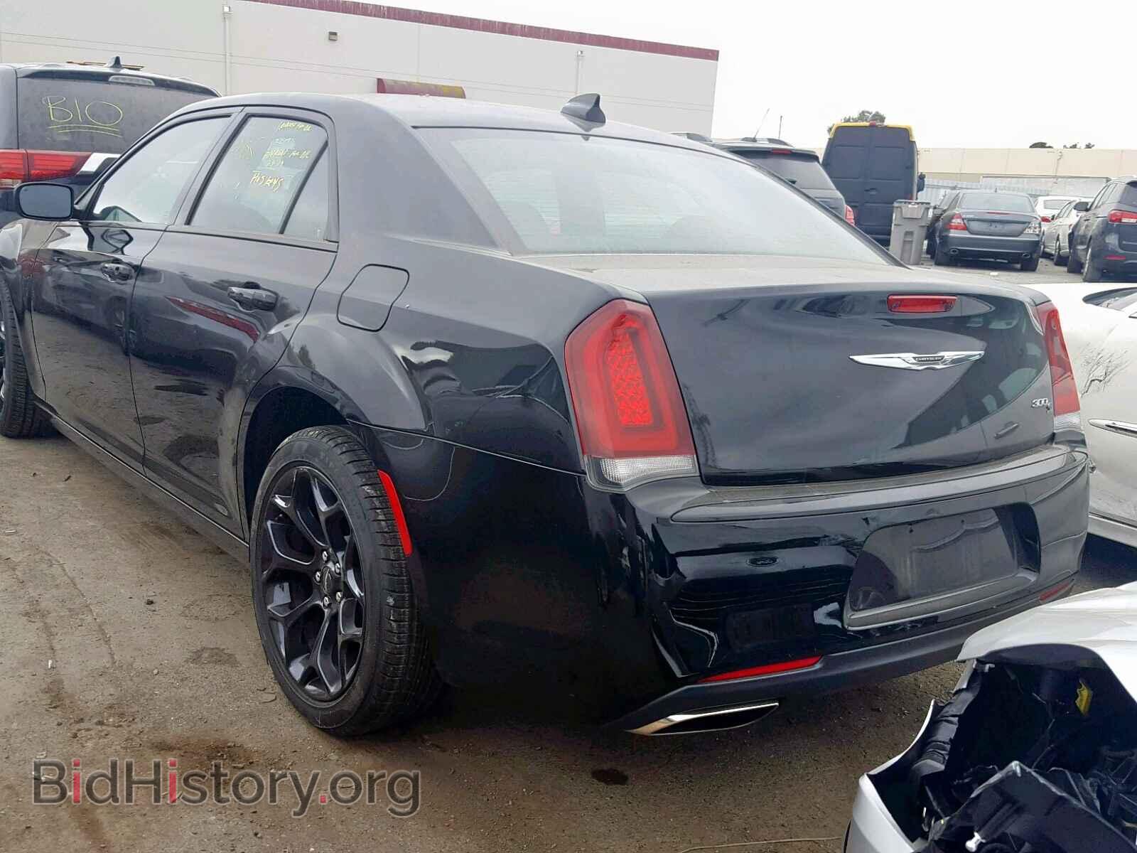2019 CHRYSLER 300 - VIN: 2C3CCABGXKH585399 - Фото 3