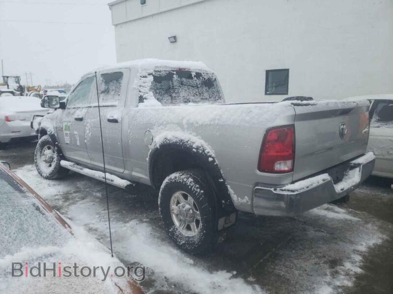 2012 Dodge RAM 2500 (VIN 3C6UD5CL1CG108384) — фото 2 из 12