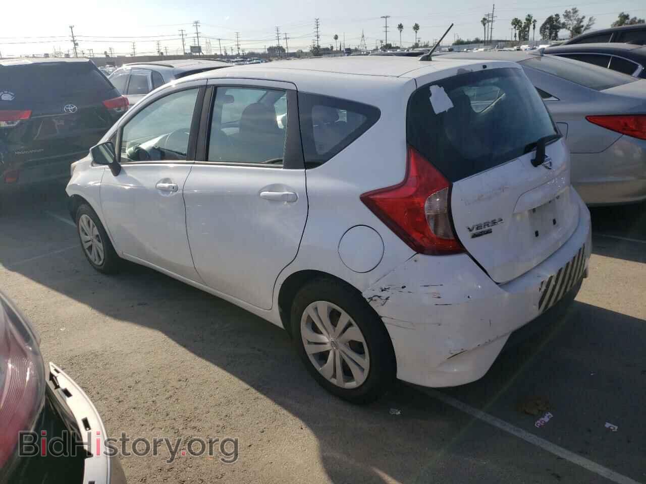 2017 NISSAN VERSA - VIN: 3N1CE2CP8HL361397 - Фото 2