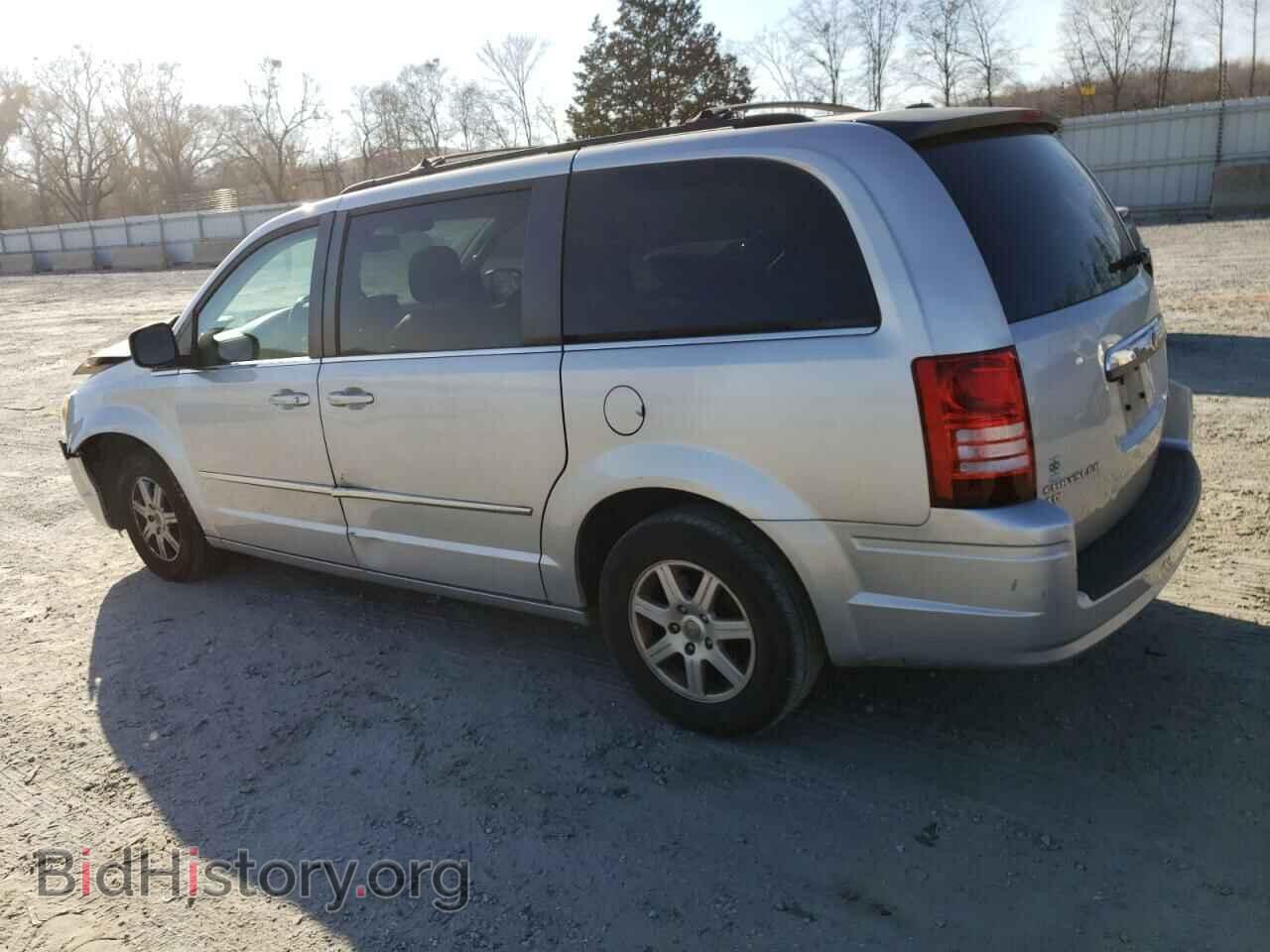 2010 CHRYSLER MINIVAN - VIN: 2A4RR8DX1AR436389 - Фото 2