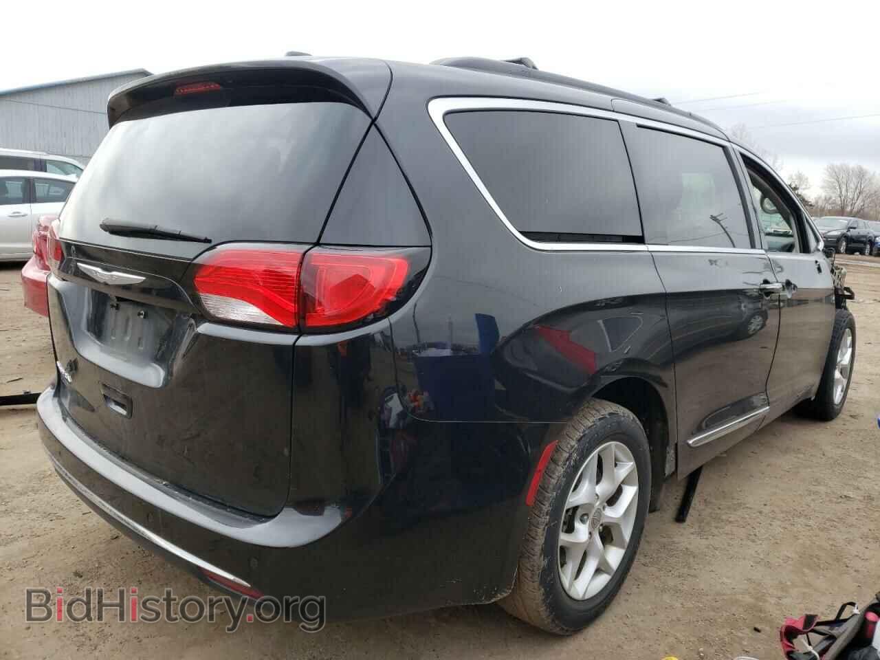 2017 CHRYSLER PACIFICA - VIN: 2C4RC1BG5HR823040 - Photo 4