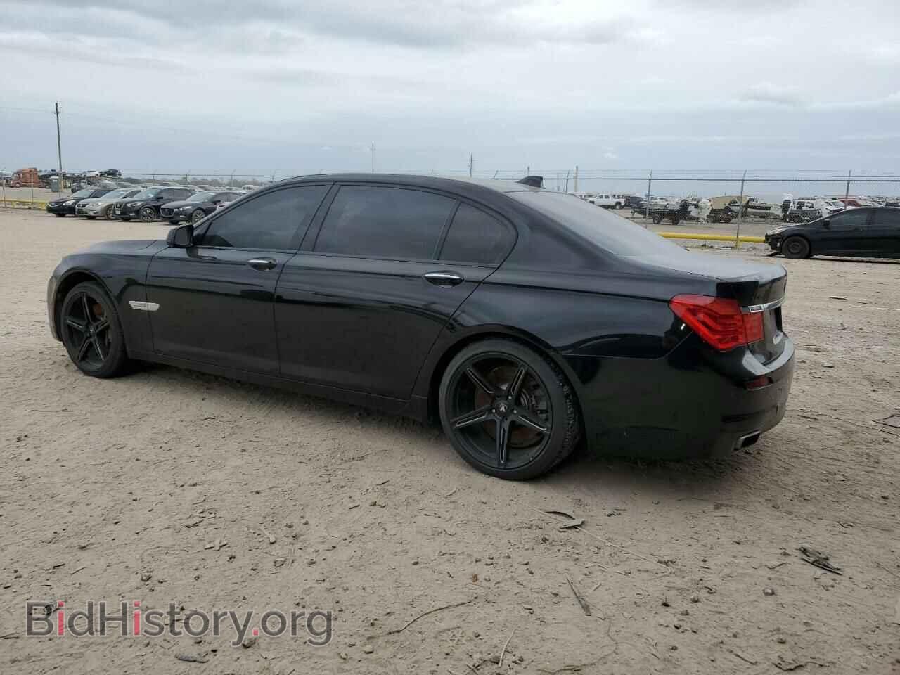 2012 BMW 7 SERIES - VIN: WBAKB8C53CDX20962 - Фото 2