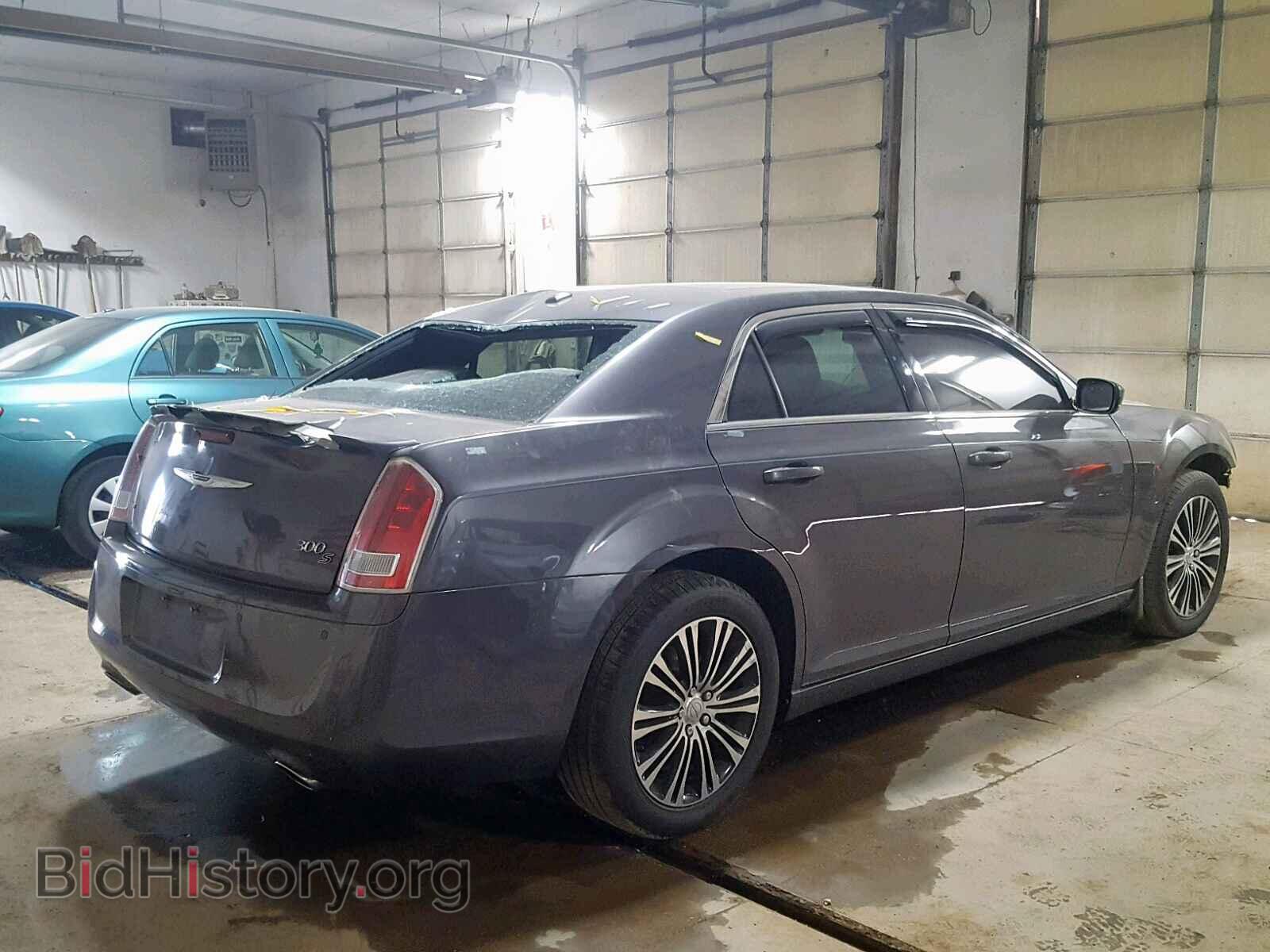 2014 CHRYSLER 300 - VIN: 2C3CCAGG5EH120817 - Фото 4
