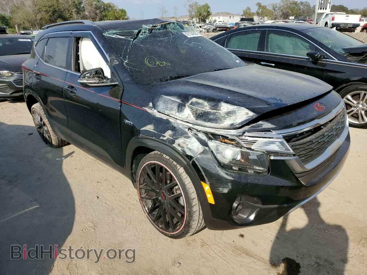 2021 KIA SELTOS - VIN: KNDERCAA4M7155569 - Фото 4