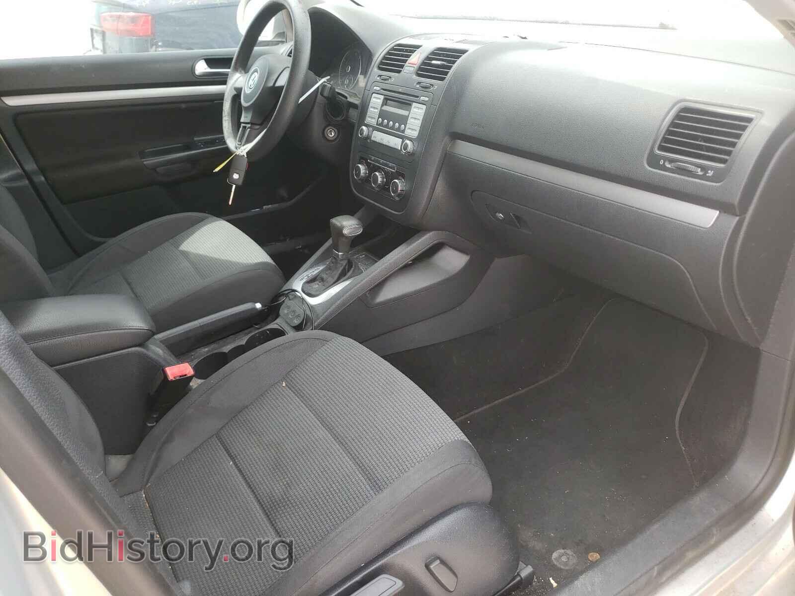 2010 VOLKSWAGEN JETTA - VIN: 3VWJZ7AJ7AM074828 - Фото 5