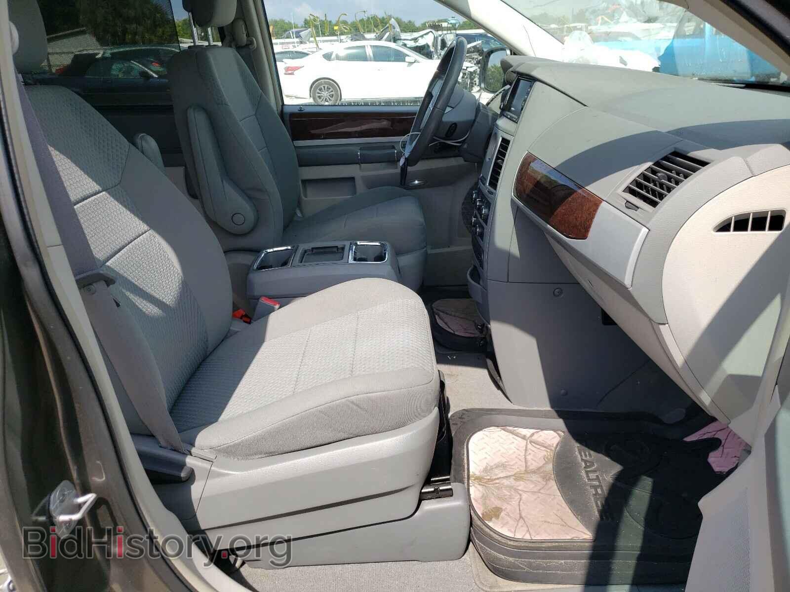 2010 CHRYSLER MINIVAN - VIN: 2A4RR5D11AR330941 - Фото 5