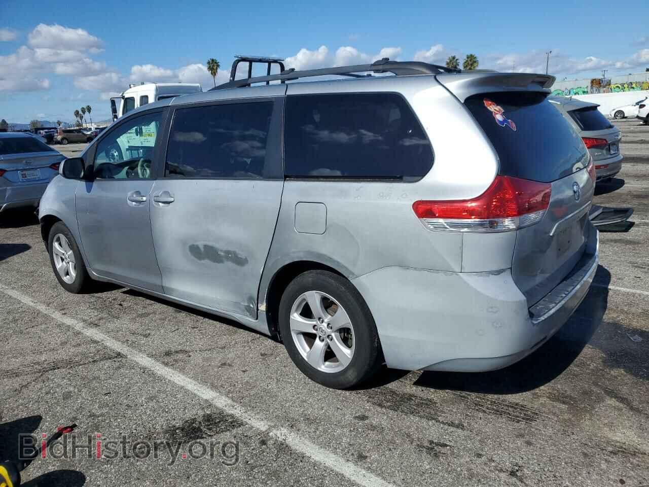 2011 TOYOTA All Models - VIN: 5TDKK3DC6BS066061 - Фото 2
