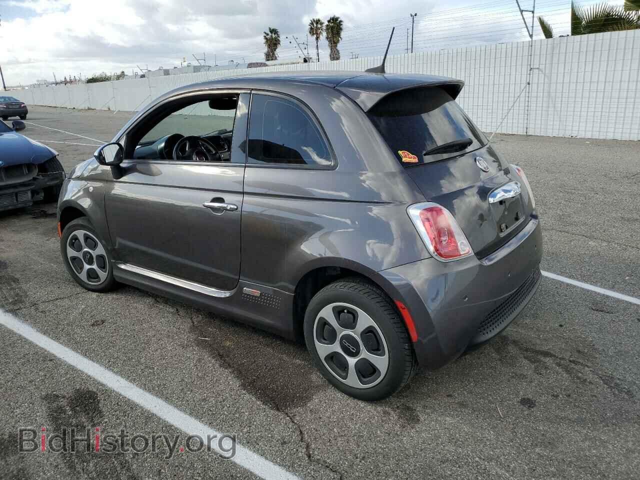 2017 FIAT 500 - VIN: 3C3CFFGE3HT620943 - Photo 2