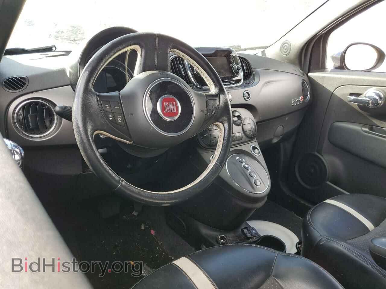 2017 FIAT 500 - VIN: 3C3CFFGE3HT620943 - Photo 8