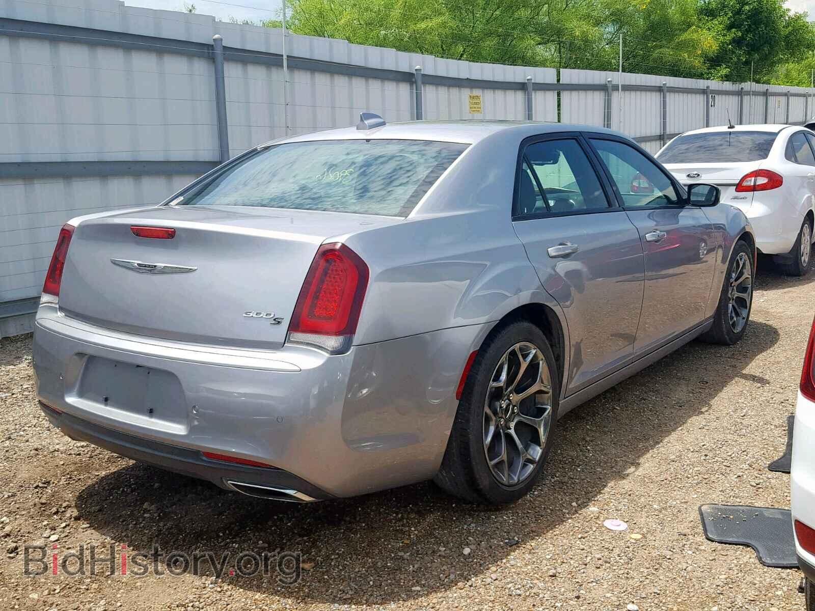 2015 CHRYSLER 300 - VIN: 2C3CCABG4FH842093 - Фото 4