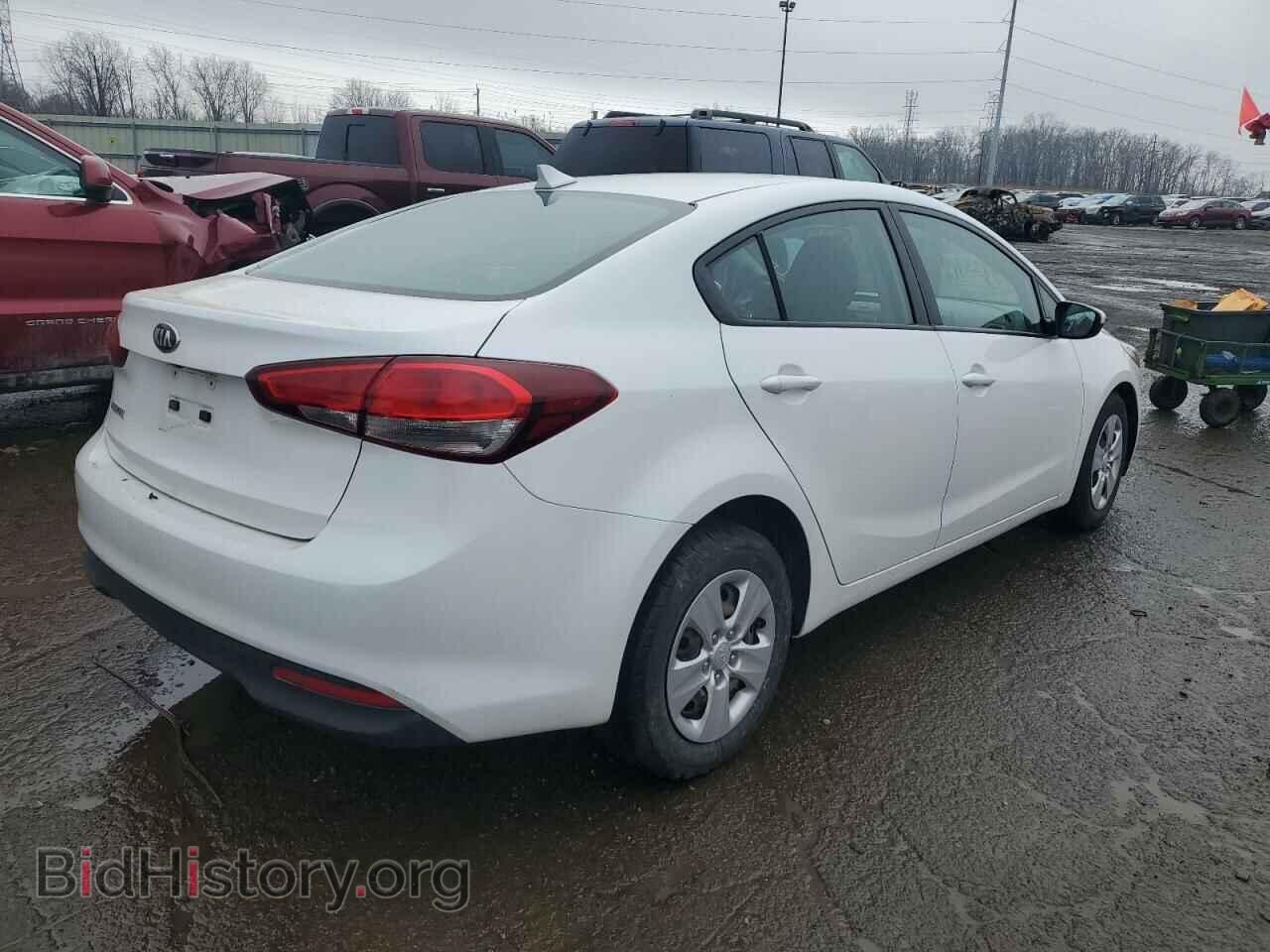 2017 KIA FORTE - VIN: 3KPFL4A70HE141528 - Фото 3