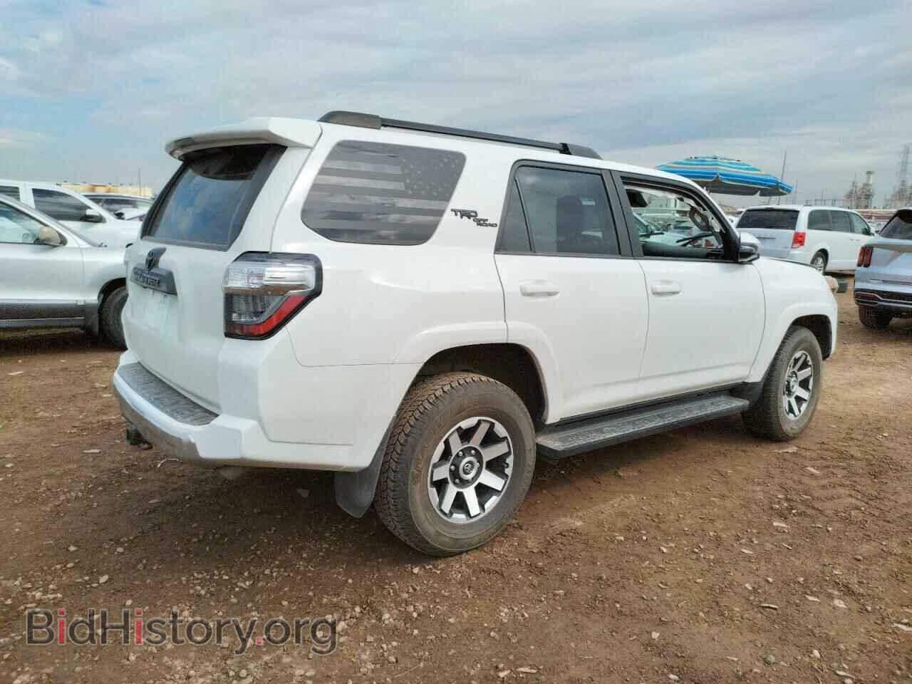2020 TOYOTA 4RUNNER - VIN: JTEBU5JR0L5786800 - Фото 3