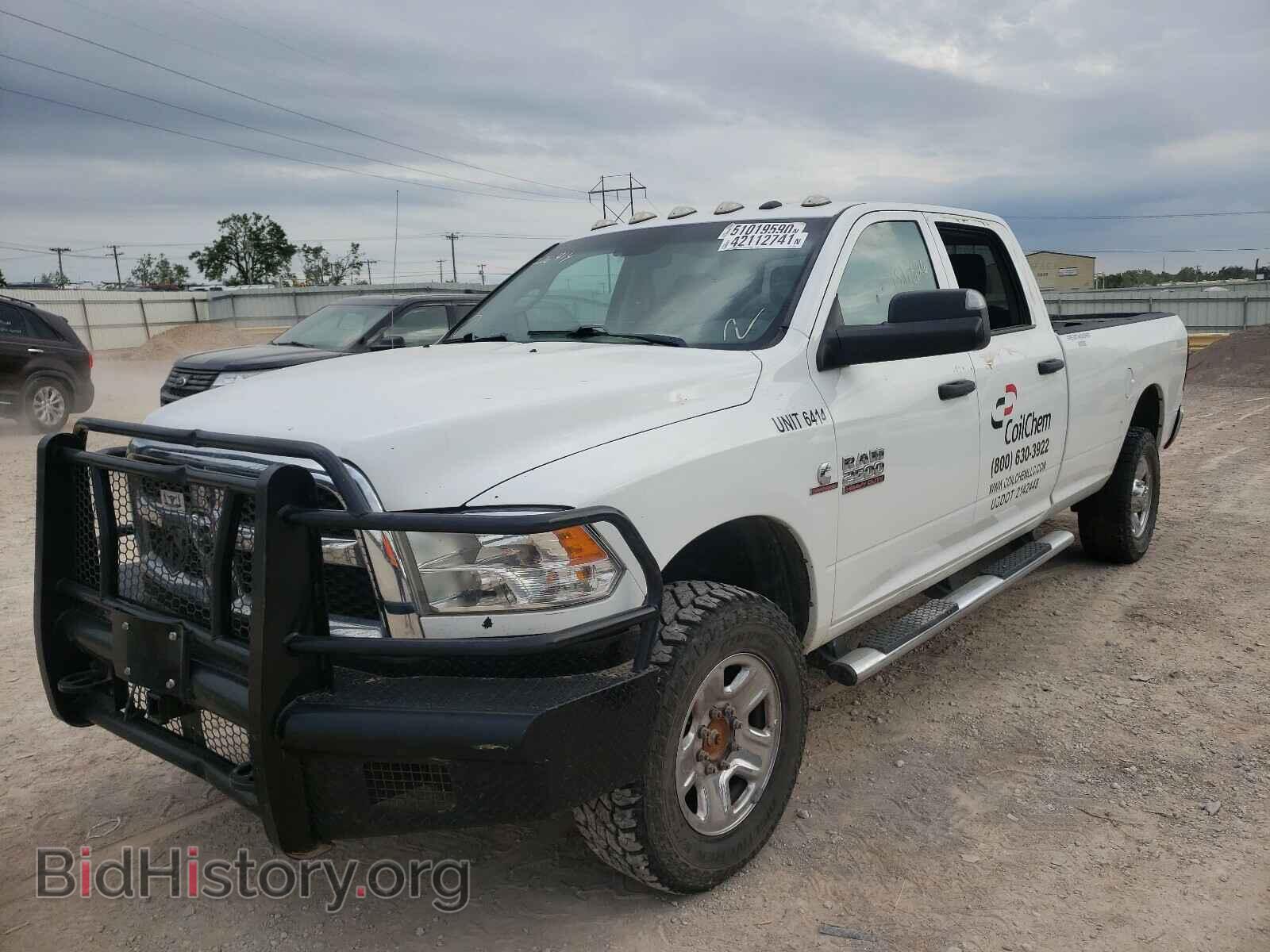 2017 RAM 2500 - VIN: 3C6UR5HL4HG726414 - Photo 2