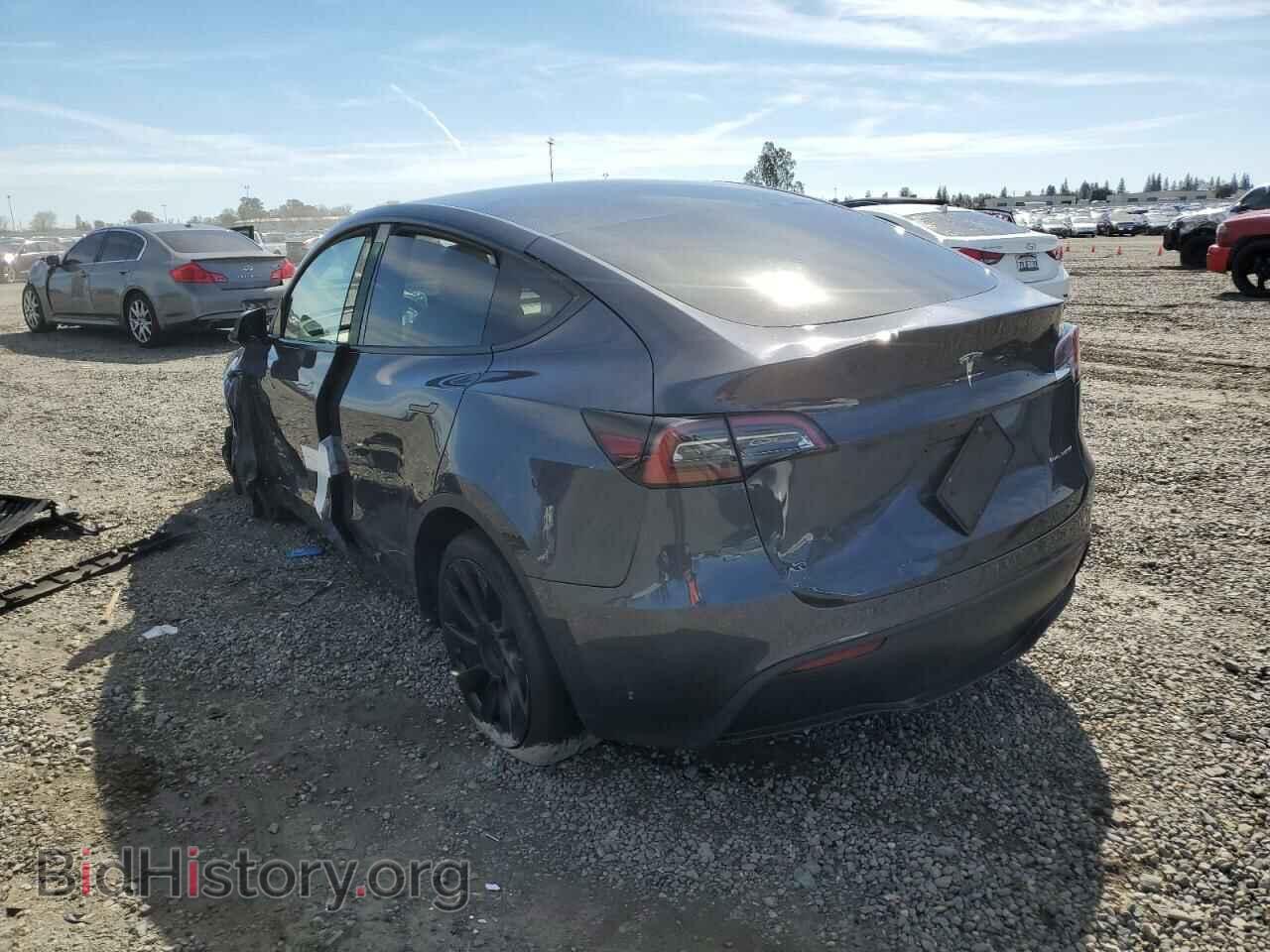 2022 TESLA MODEL Y - VIN: 7SAYGDEE7NF355690 - Фото 2