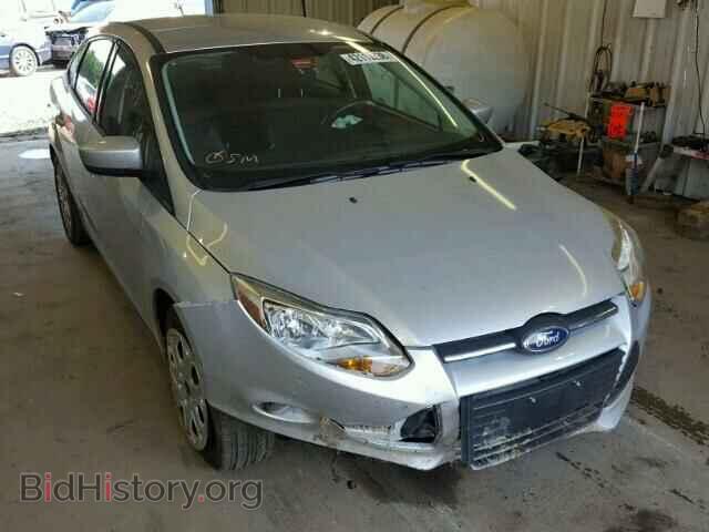 2012 Ford FOCUS Focus SE (VIN 1FAHP3F27CL412501) — фото 1 из 10, Copart, повреждение: передняя часть