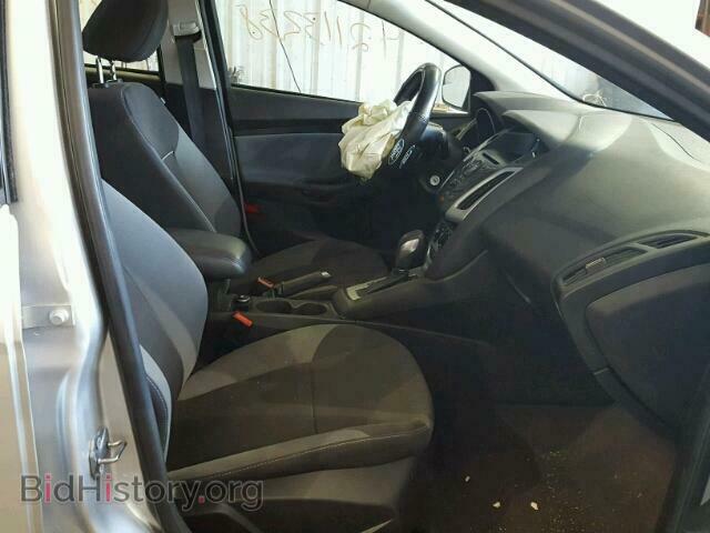 2012 Ford FOCUS (VIN 1FAHP3F27CL412501) — фото 5 из 10