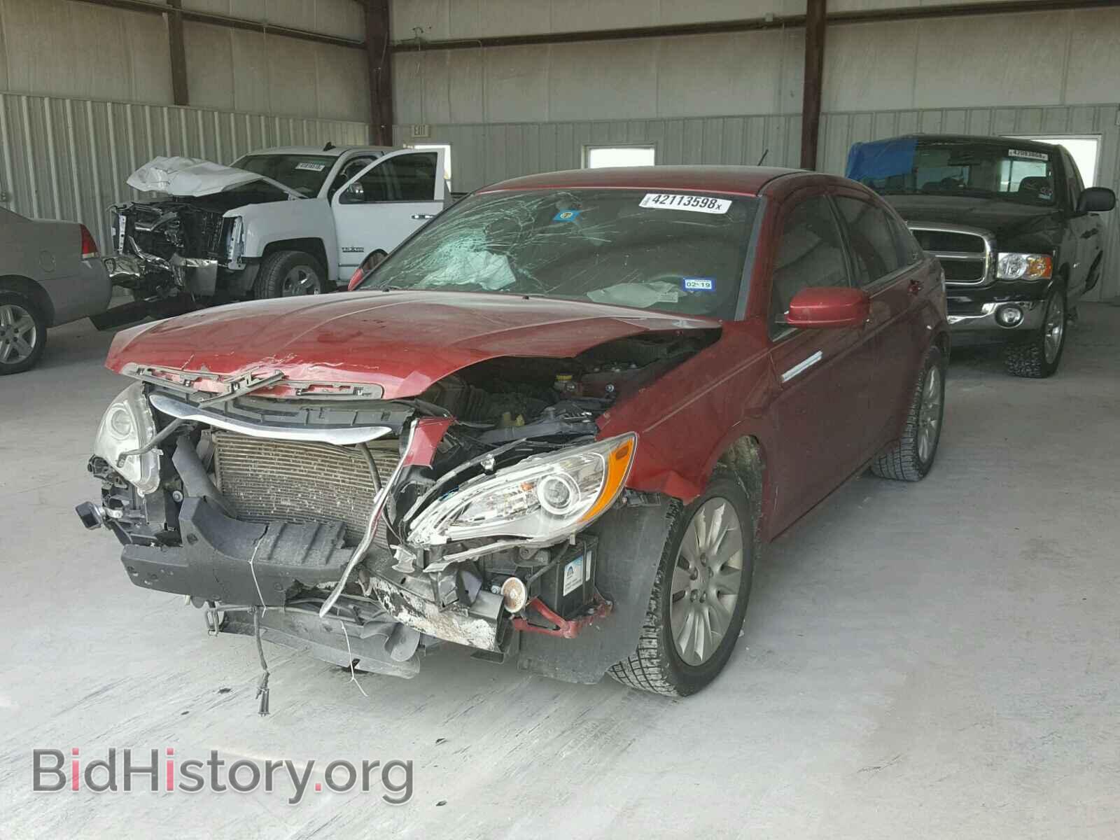 2013 CHRYSLER 200 - VIN: 1C3CCBAB4DN686413 - Фото 2