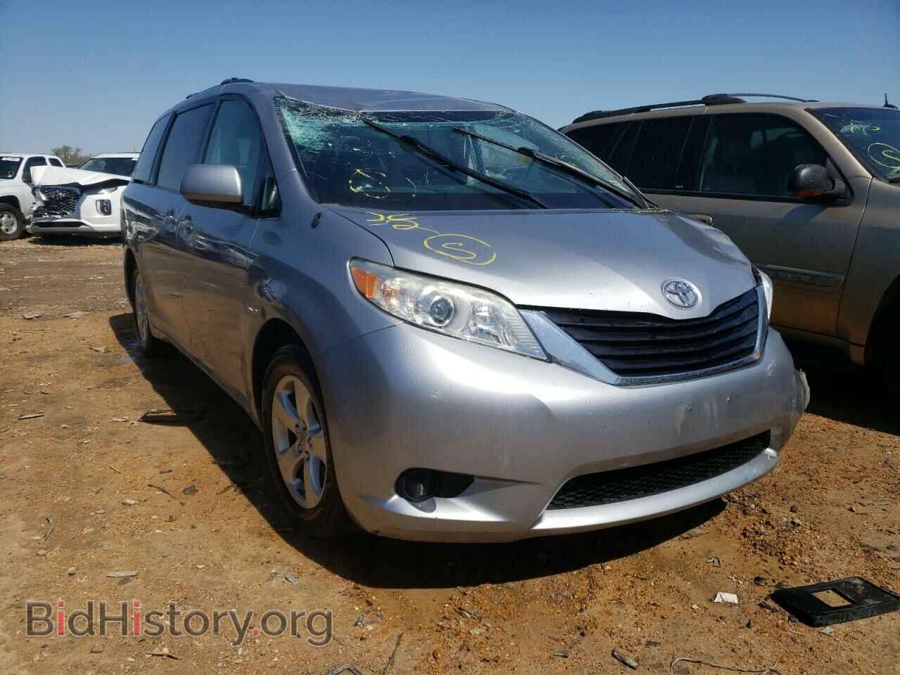 Photo 5TDKK3DC6CS196634 - TOYOTA SIENNA 2012