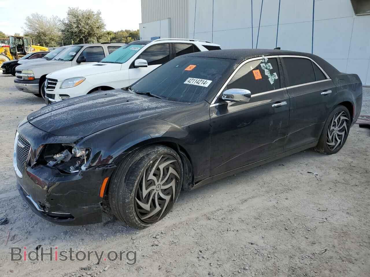 Фотография 2C3CCAEG4KH683095 - CHRYSLER 300 2019