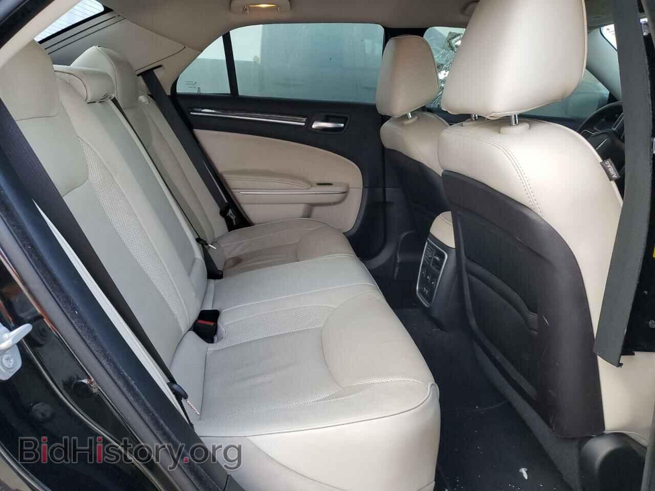 2019 CHRYSLER 300 - VIN: 2C3CCAEG4KH683095 - Фото 10