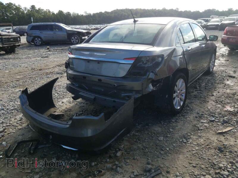 2013 Chrysler 200 (VIN 1C3CCBCG6DN528096) — photo 4 of 10