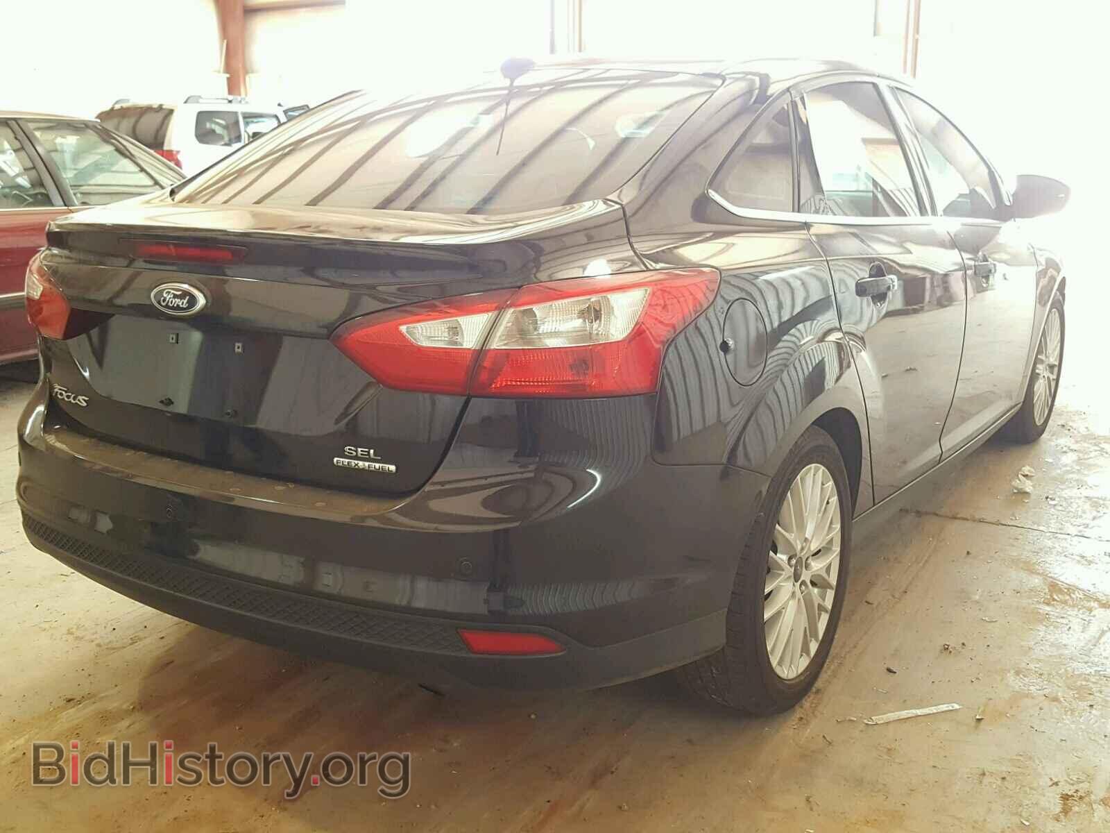 2012 Ford FOCUS (VIN 1FAHP3H26CL466403) — photo 4 of 10