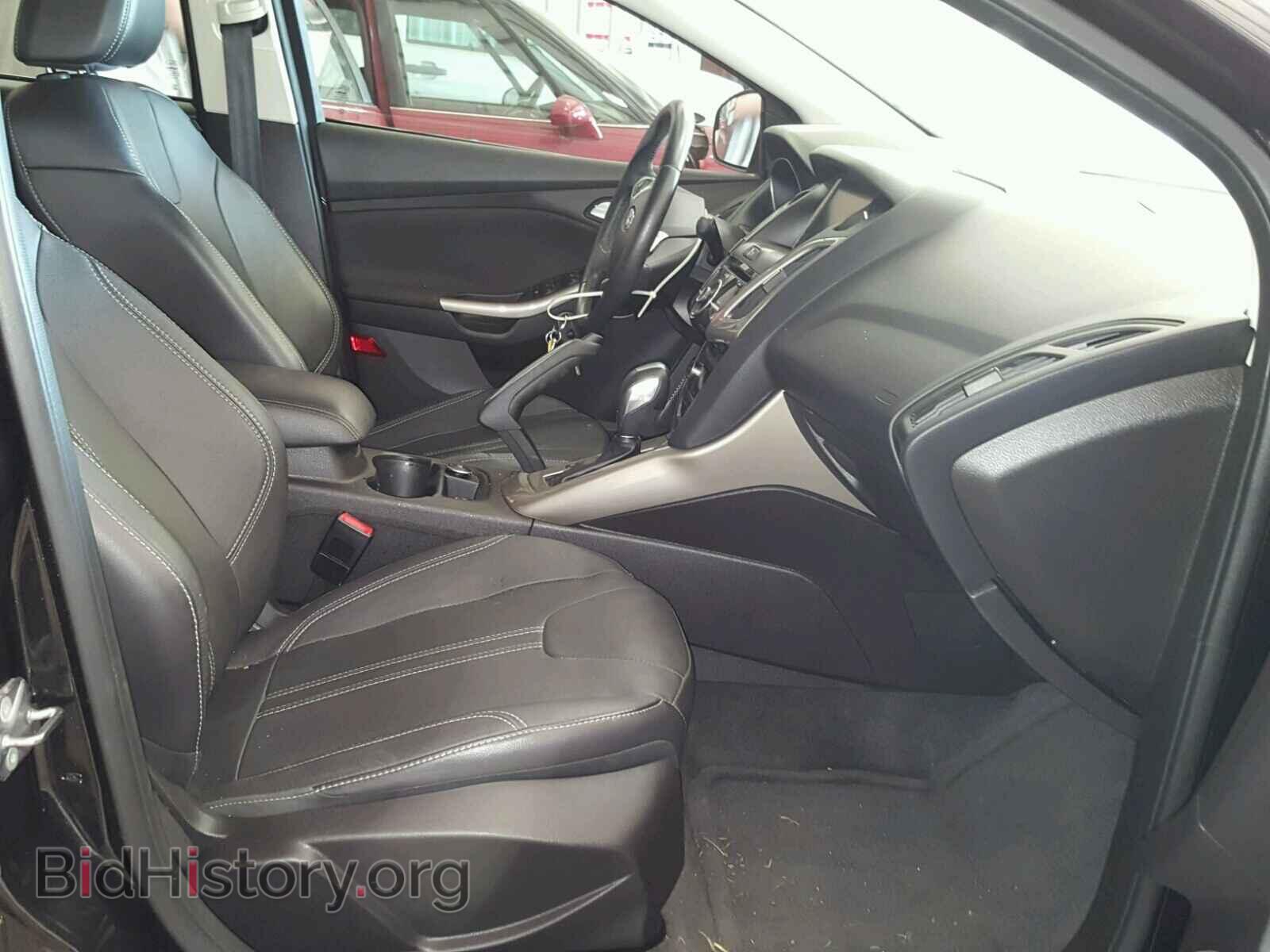 2012 Ford FOCUS (VIN 1FAHP3H26CL466403) — photo 5 of 10