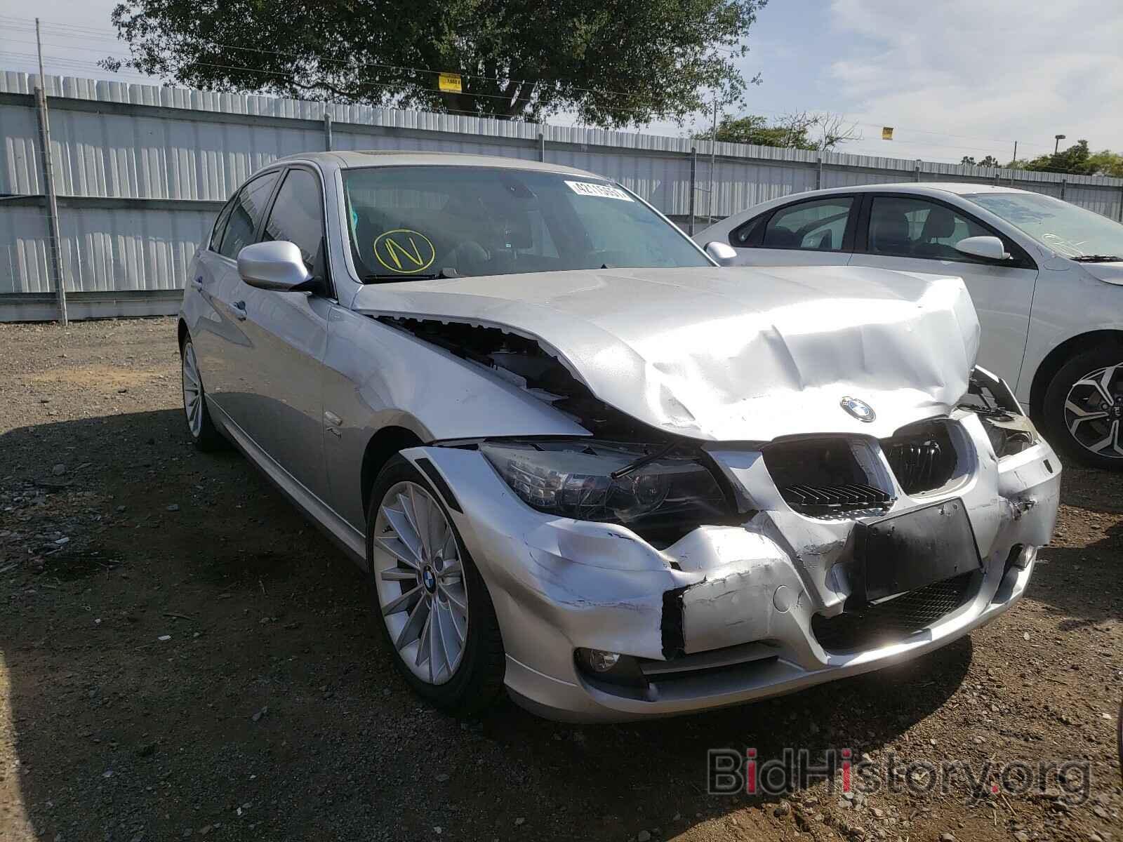 Photo WBAPL33549A404227 - BMW 3 SERIES 2009