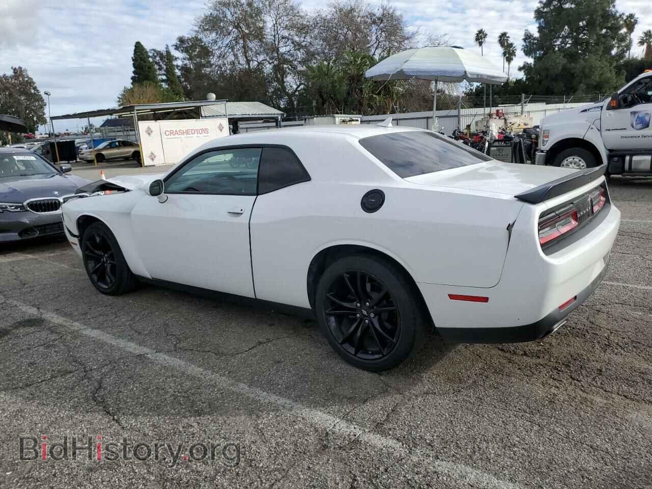 2018 DODGE CHALLENGER - VIN: 2C3CDZAG9JH326351 - Photo 2