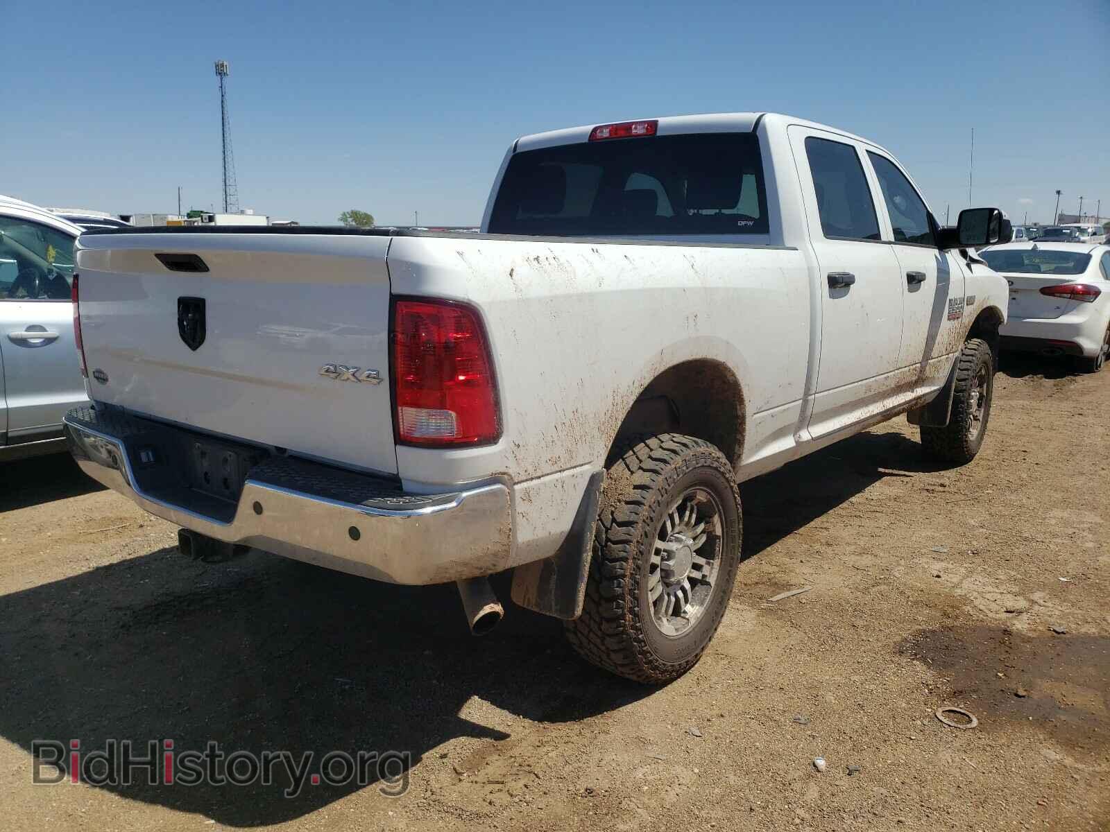 2016 RAM 2500 - VIN: 3C6UR5CJ2GG355581 - Photo 4