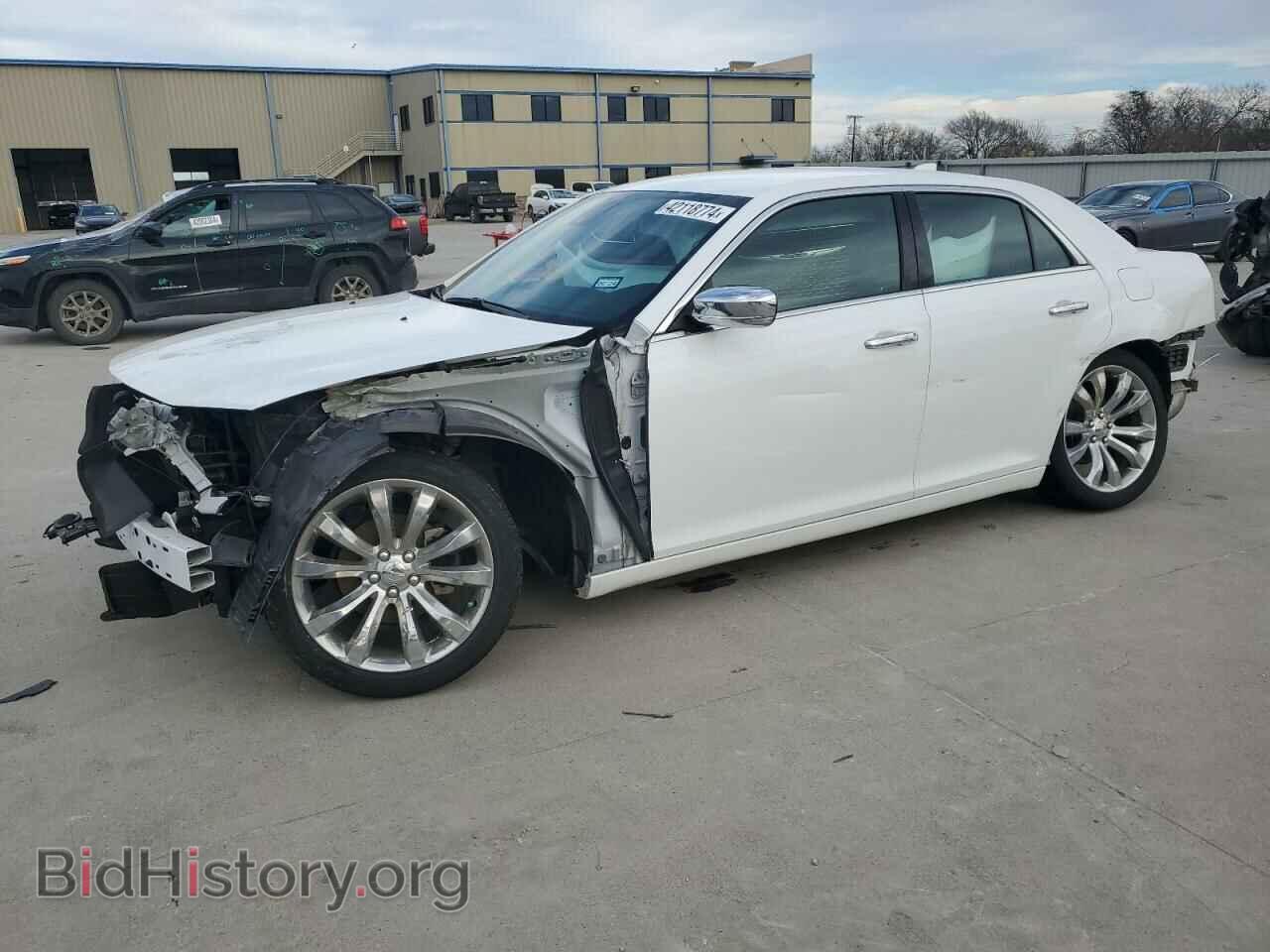 Фотография 2C3CCAEG6KH605028 - CHRYSLER 300 2019