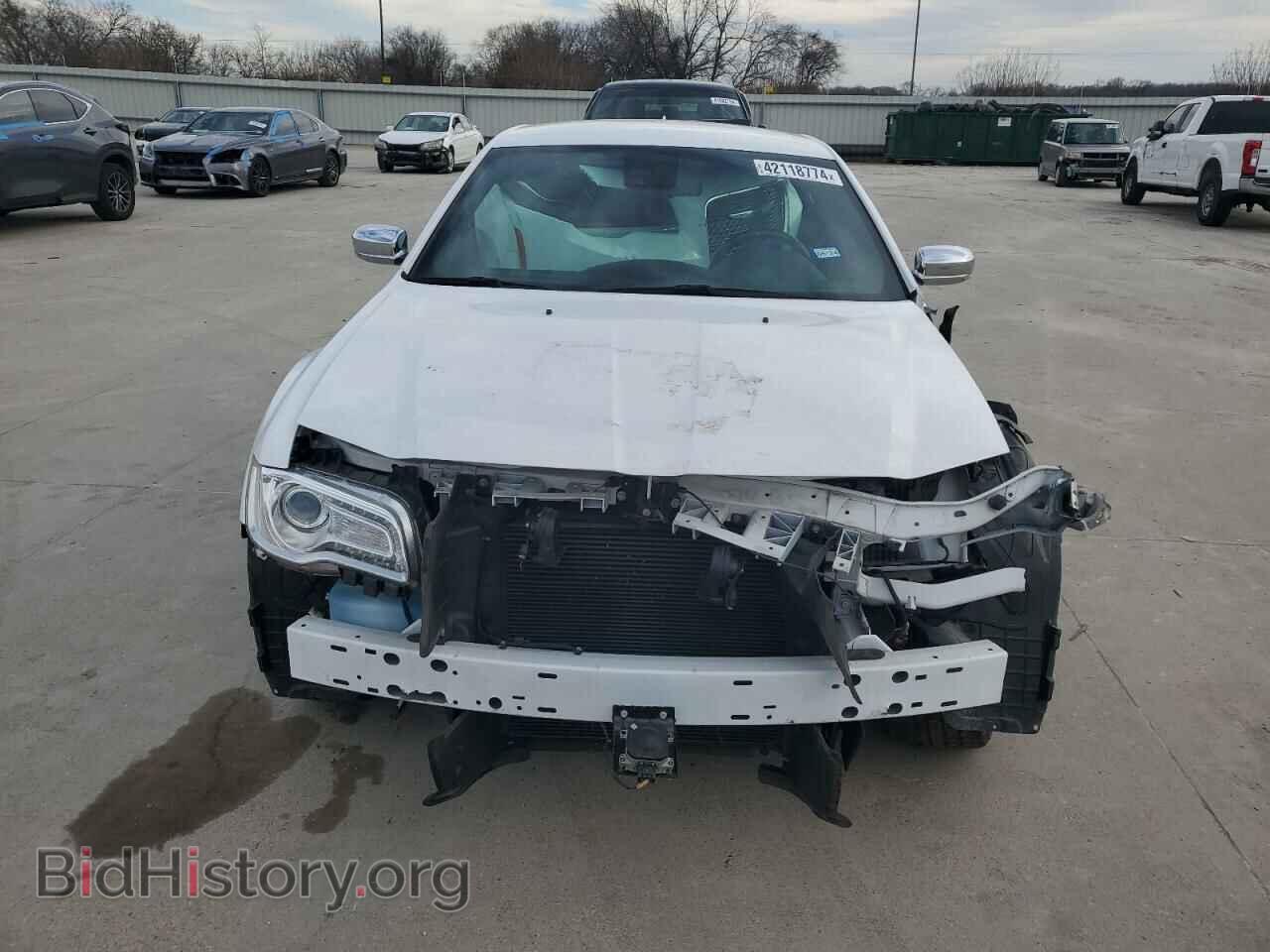 2019 CHRYSLER 300 - VIN: 2C3CCAEG6KH605028 - Фото 5